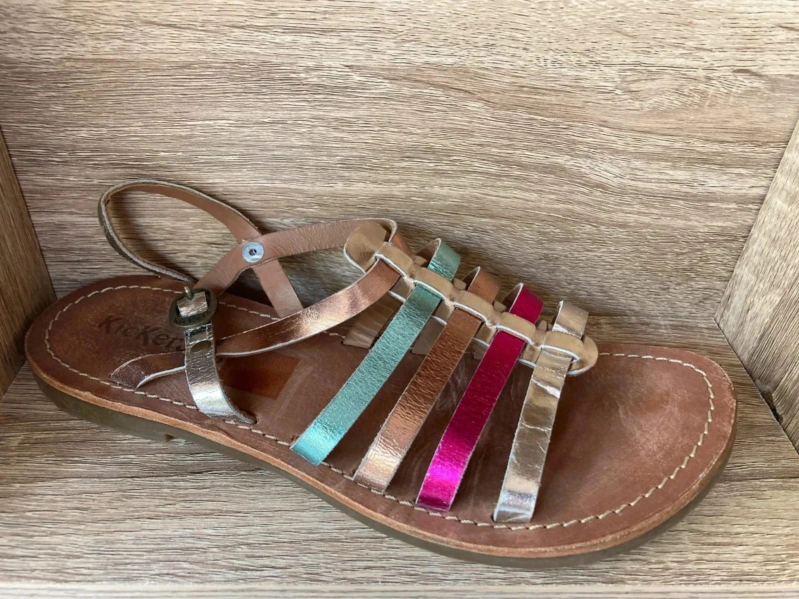 Sandales nu-pieds kickers pointure 38